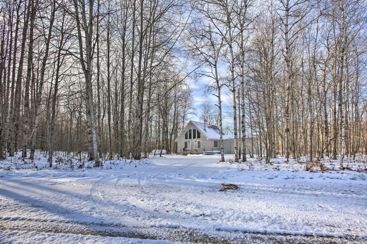 Lakes Of The North Home On Snowmobile And Atv Trail! Mancelona Extérieur photo